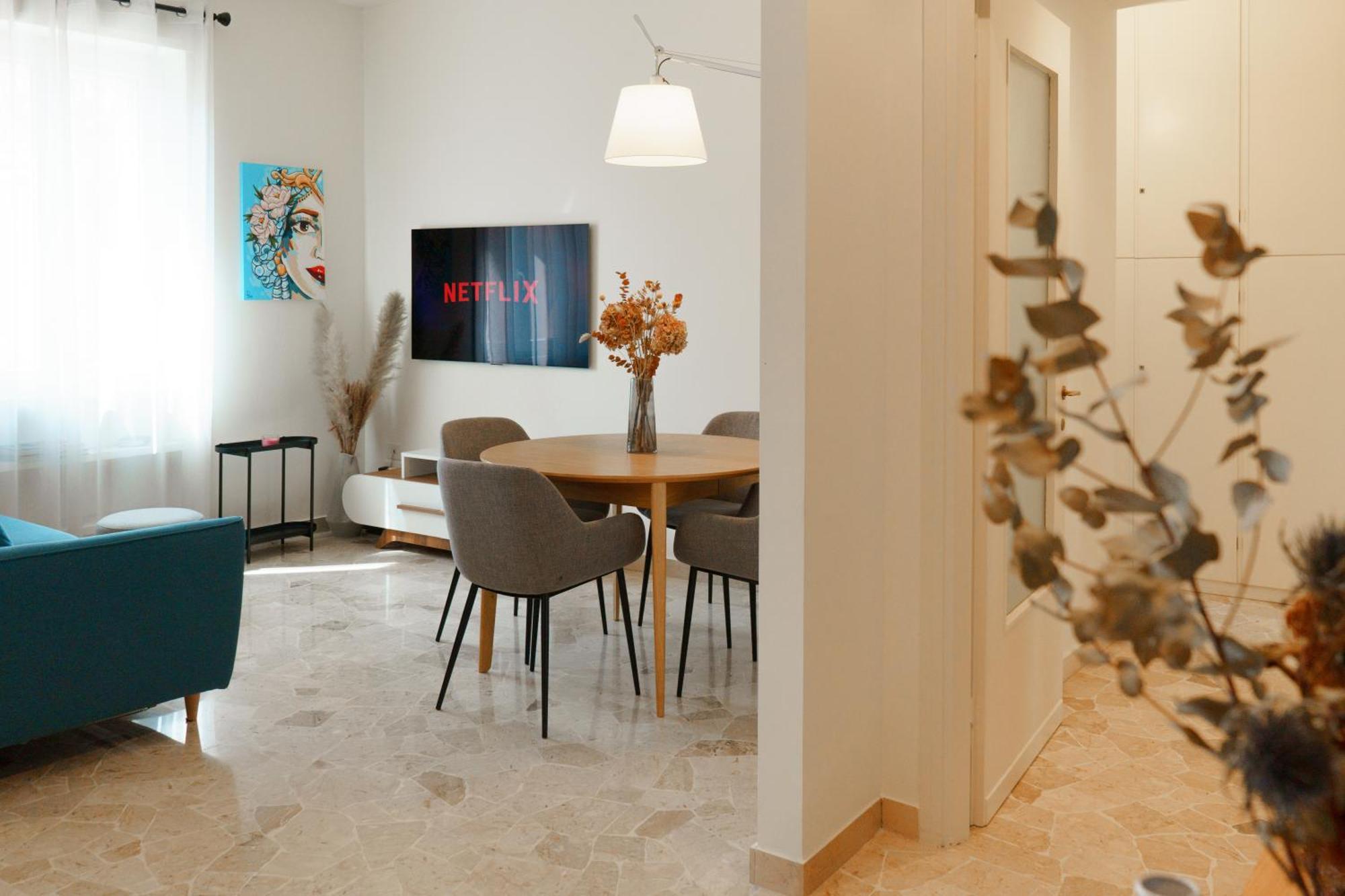 Apartment Duomo E Navigli 15min-ac-self Check In Milan